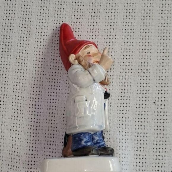 Goebel Co Boy Vintage 1979 "DOC" The Doctor Figurine - Picture 4 of 10